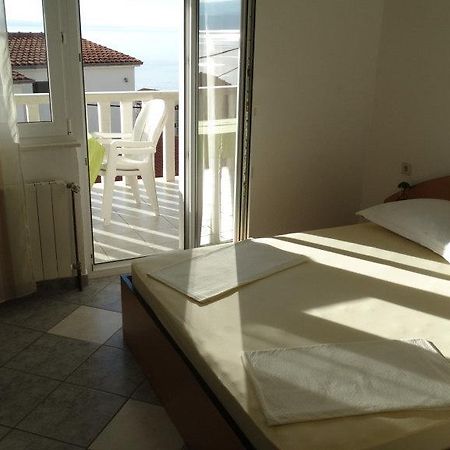 Apartamento D&N Urlicic Omiš Exterior foto